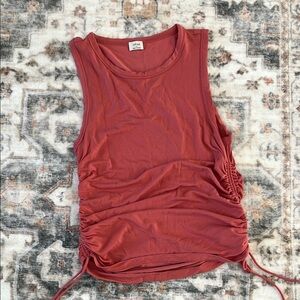 Aritzia Women's Ruched Top